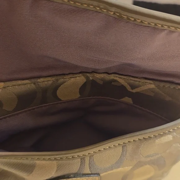 Coach Silver and Gray Wristlet - Picture 6 of 9